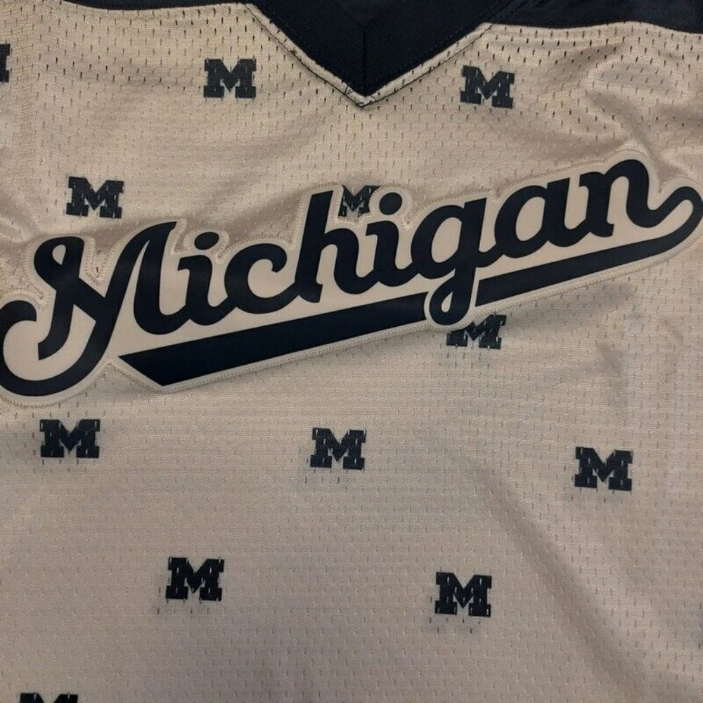 Jordan Michigan Wolverines Football Jersey Womens Size M Cropped Shirt Top White - Picture 3 of 10
